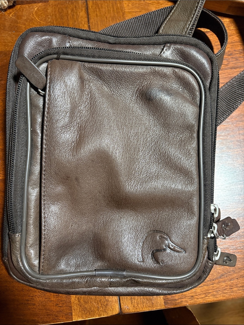 Duck’s Unlimited Brown Genuine Leather Vertical Crossbody Bag